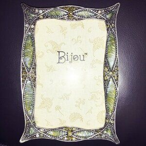Bijou Vintage looking Enamel, Rhinestone Silver tone frame for a 4x6" image